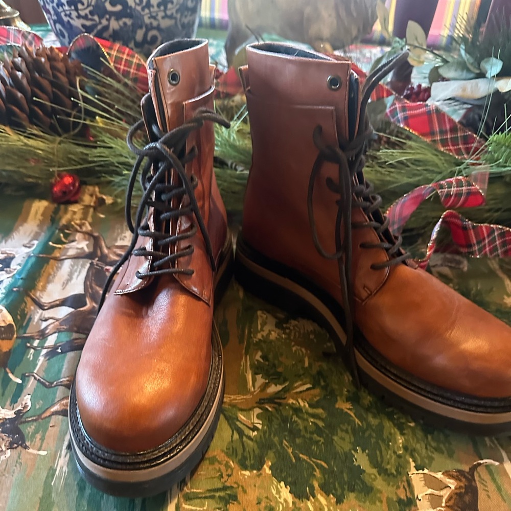 Pristine Women’s Tobacco Miansai Leather Combat Boots – size 40